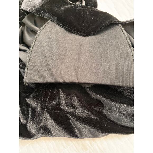 NOCTURNE Padded One Shoulder Velvet Bodysuit With Belt in Black Sz L - Picture 15 of 15